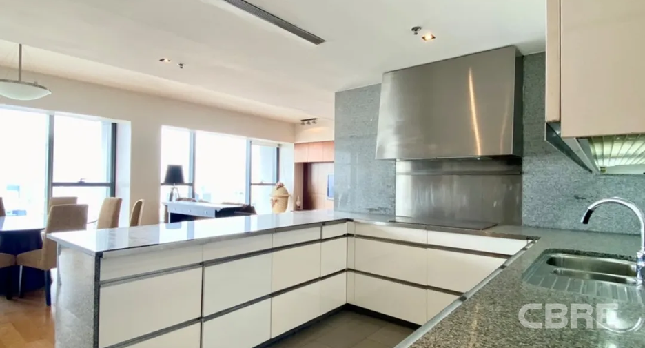 For sale 3 bedrooms condo in Sathon, Bangkok