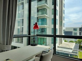 For sale 2 ベッドルーム condo in Phra Khanong, Bangkok