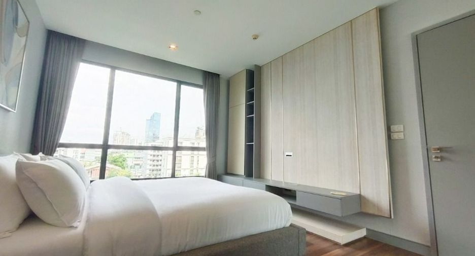 For sale 2 bedrooms condo in Phra Khanong, Bangkok