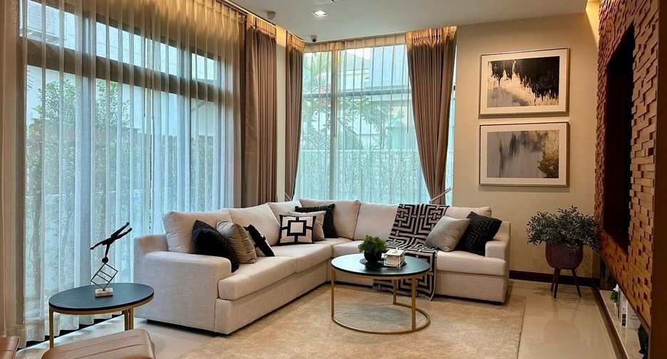 Casa en venta de 4 habitaciones en Lat Krabang, Bangkok