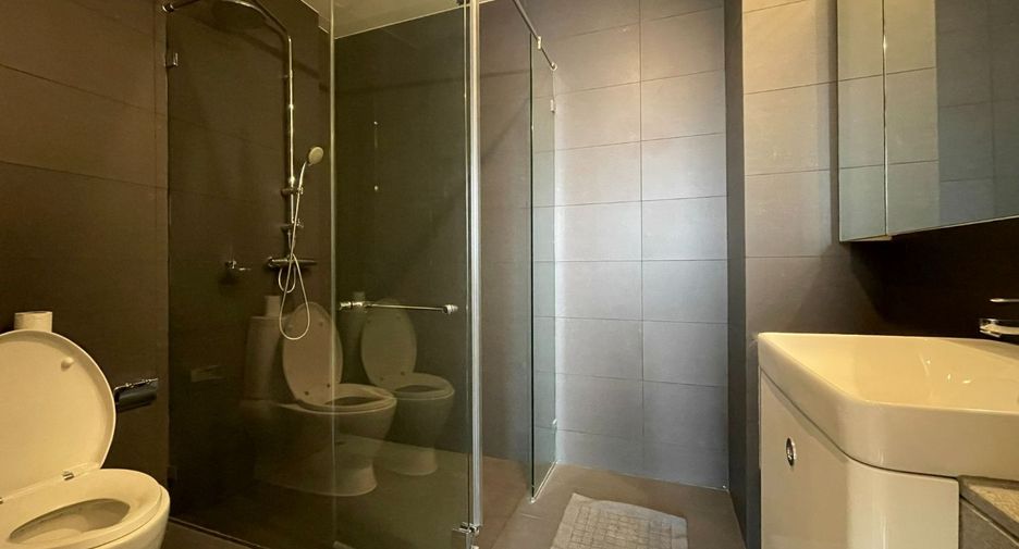 À vendre 2 chambres condo à Pathum Wan, Bangkok
