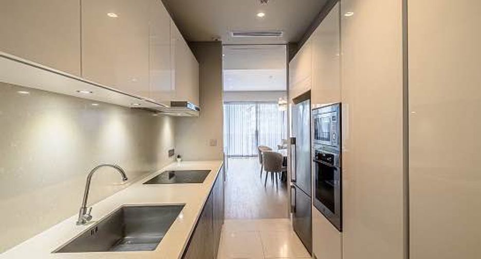 For rent and for sale 2 bedrooms condo in Watthana, Bangkok