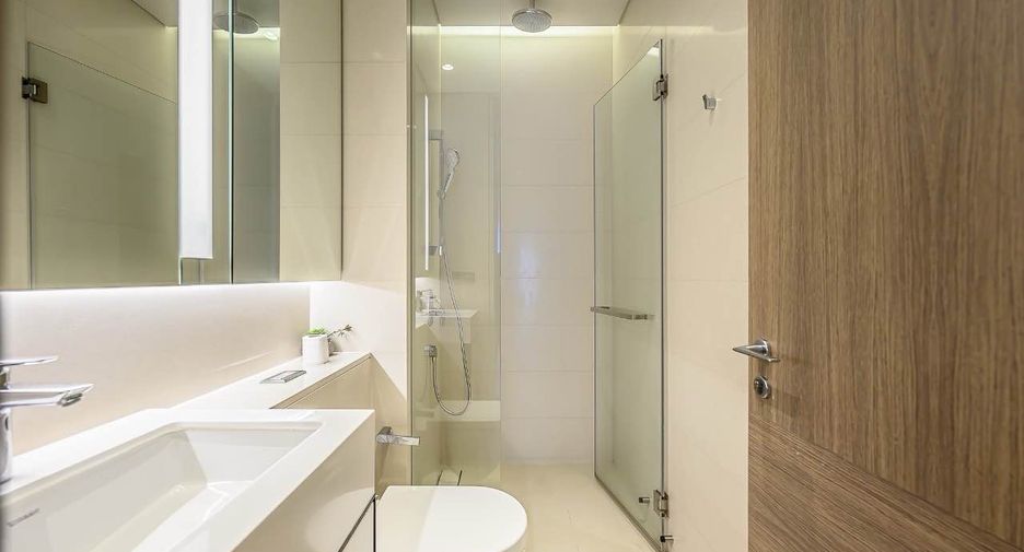 For rent and for sale 2 bedrooms condo in Watthana, Bangkok