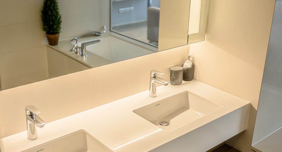 For rent and for sale 2 bedrooms condo in Watthana, Bangkok