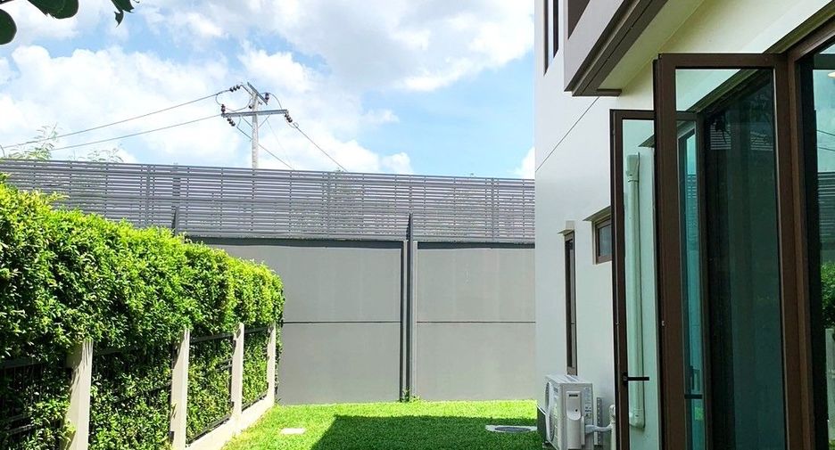 Haus zur Miete und zum Kauf mit 4 Zimmer in Bang Kapi, Bangkok
