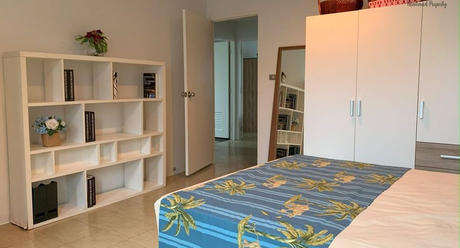 For rent 3 ベッドルーム condo in Watthana, Bangkok