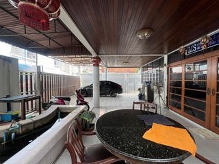 For sale 3 Beds house in Phra Khanong, Bangkok