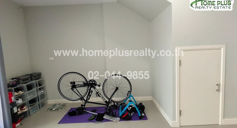 For sale 1 bed condo in Saphan Sung, Bangkok