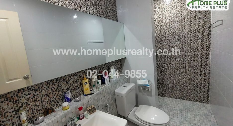 For sale 1 bed condo in Saphan Sung, Bangkok