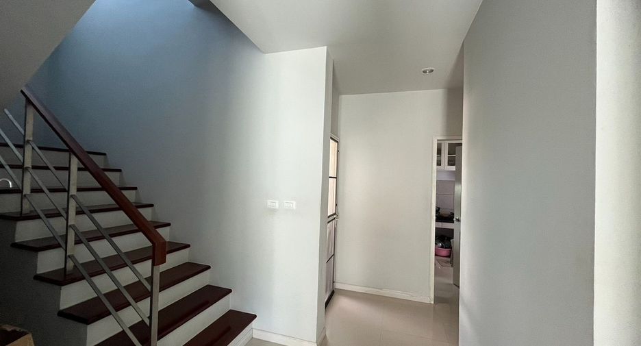For sale 4 bedrooms house in Lam Luk Ka, Pathum Thani
