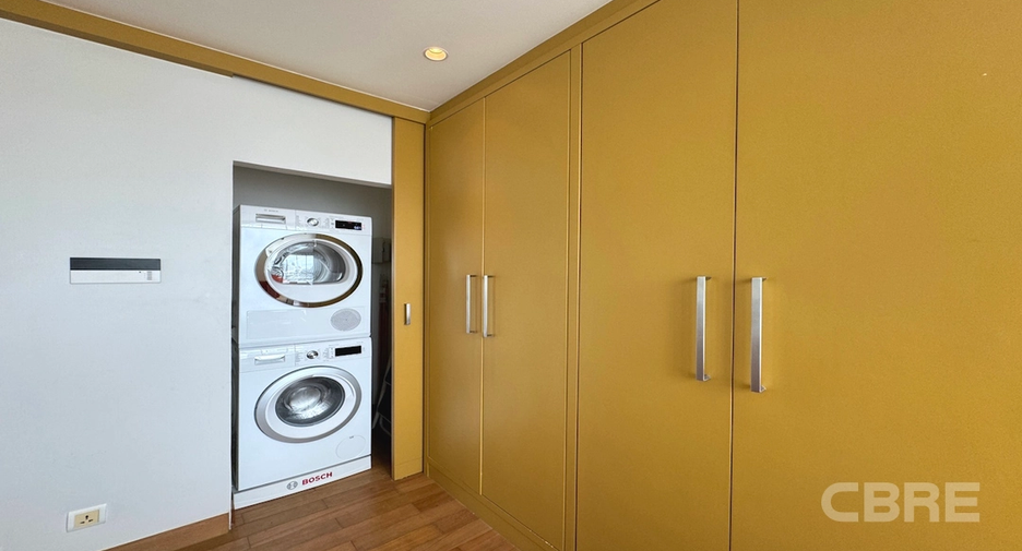 For sale 1 bed condo in Khlong San, Bangkok