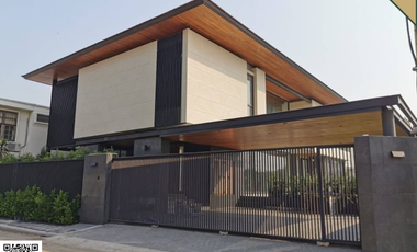 For sale 5 bedrooms house in Bang Na, Bangkok