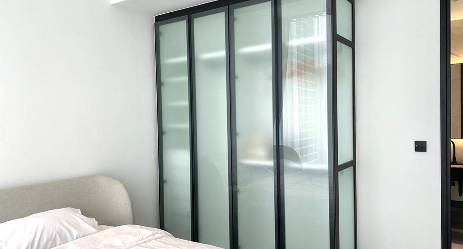 For rent 2 bedrooms condo in Sathon, Bangkok