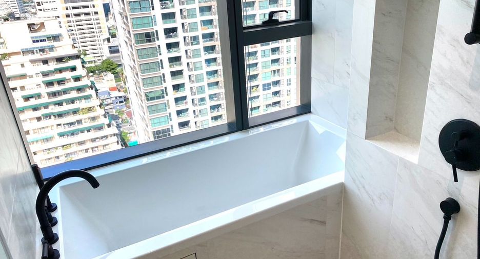 For rent 2 bedrooms condo in Sathon, Bangkok