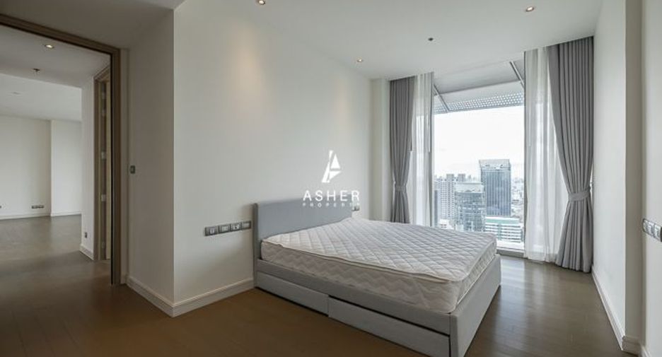 For rent 2 ベッドルーム condo in Pathum Wan, Bangkok