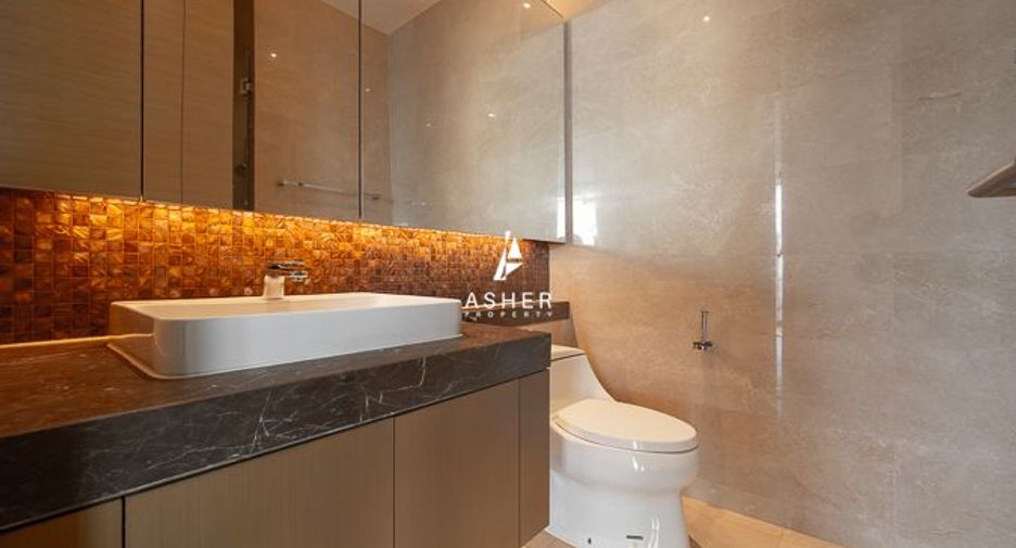 For rent 2 ベッドルーム condo in Pathum Wan, Bangkok