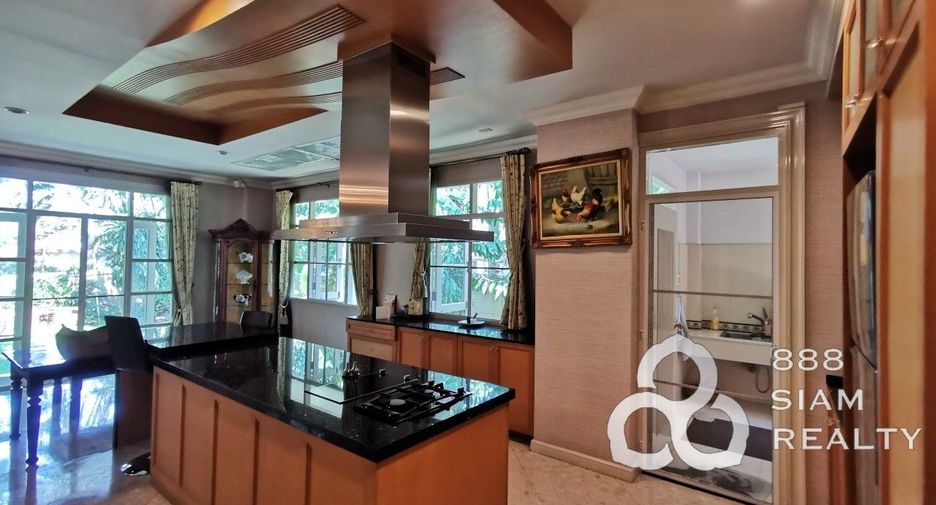 For sale 3 bedrooms house in Prawet, Bangkok