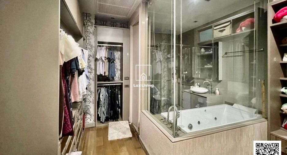 For rent and for sale 2 bedrooms condo in Ratchathewi, Bangkok