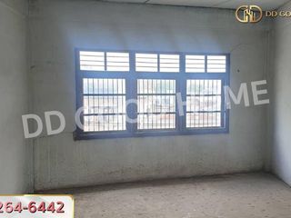 For sale 1 bed retail Space in Mueang Lop Buri, Lopburi