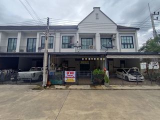 For sale 3 Beds townhouse in Pluak Daeng, Rayong