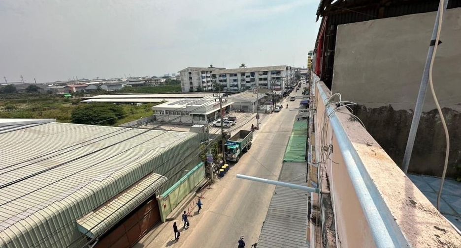 For sale 3 bedrooms retail Space in Phra Pradaeng, Samut Prakan