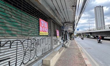 For sale 2 bedrooms retail Space in Suan Luang, Bangkok