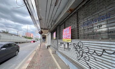 For sale 2 bedrooms retail Space in Suan Luang, Bangkok