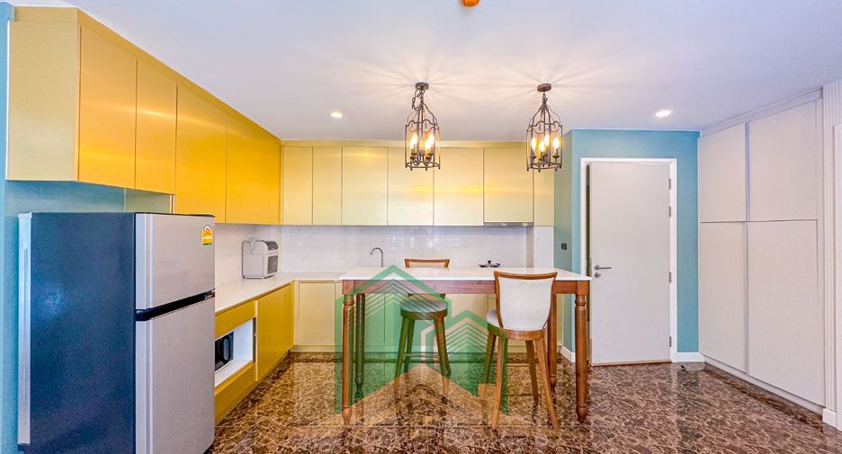 For rent 2 bedrooms condo in Bang Lamung, Chonburi