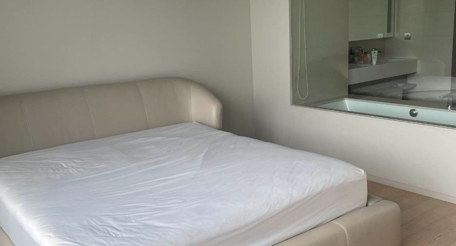 For rent and for sale 2 bedrooms condo in Watthana, Bangkok