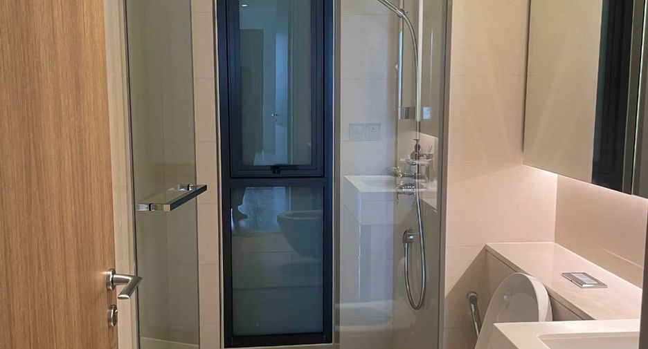 For rent and for sale 2 bedrooms condo in Watthana, Bangkok
