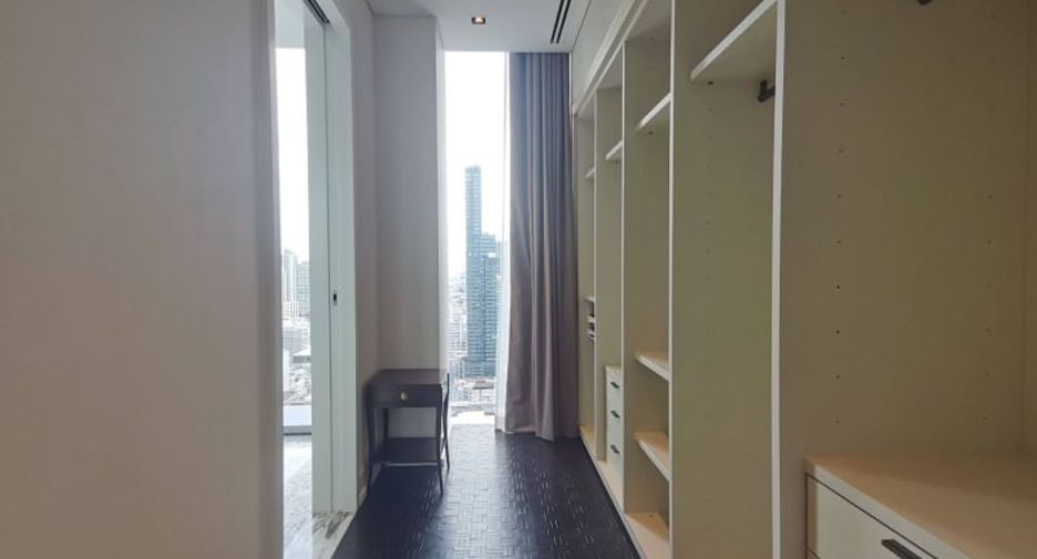 À louer et à vendre 3 chambres condo à Sathon, Bangkok