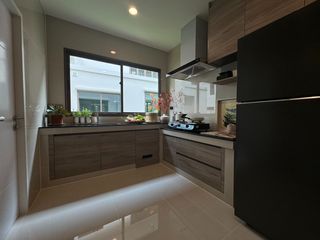 For rent そして for sale 4 Beds house in Bang Kapi, Bangkok