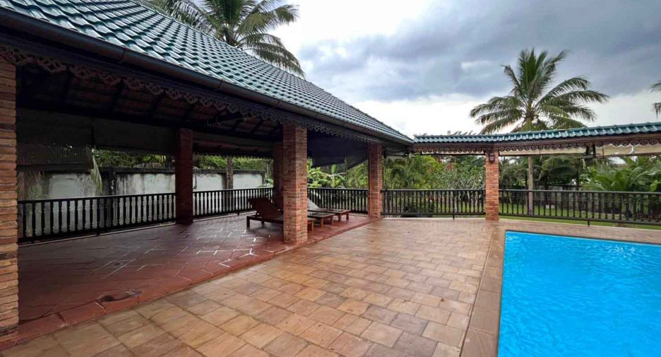 For sale 4 bedrooms villa in Mueang Krabi, Krabi