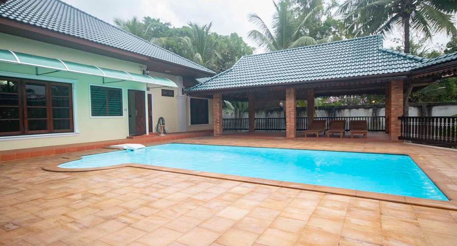 For sale 4 bedrooms villa in Mueang Krabi, Krabi