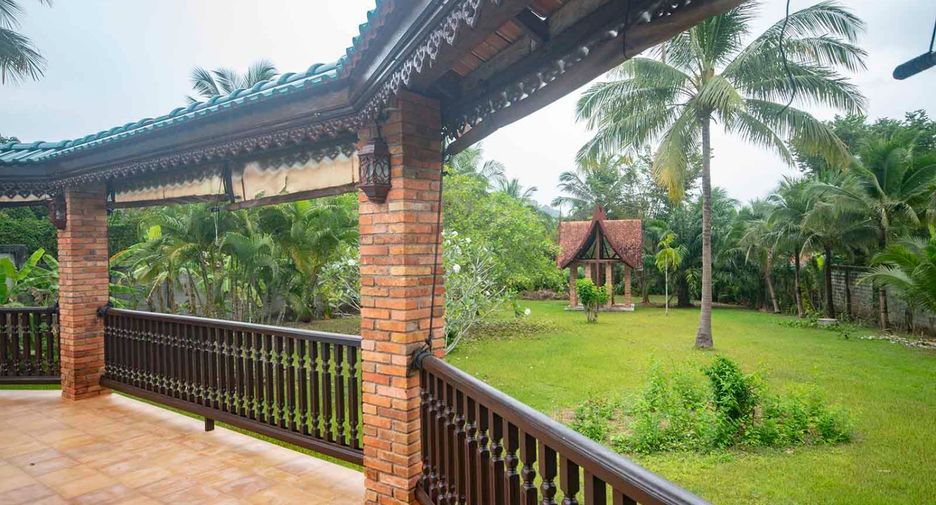 For sale 4 bedrooms villa in Mueang Krabi, Krabi