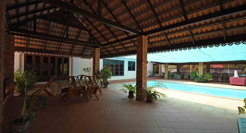 For sale 4 bedrooms villa in Mueang Krabi, Krabi