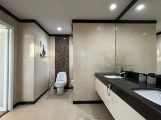 Wohnung zur Miete mit 4 Zimmer in Watthana, Bangkok