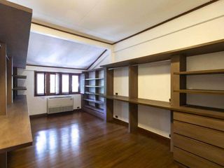 For rent 3 bedrooms condo in Pathum Wan, Bangkok