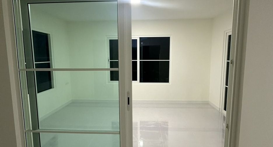For rent 4 bedrooms house in Bang Phli, Samut Prakan