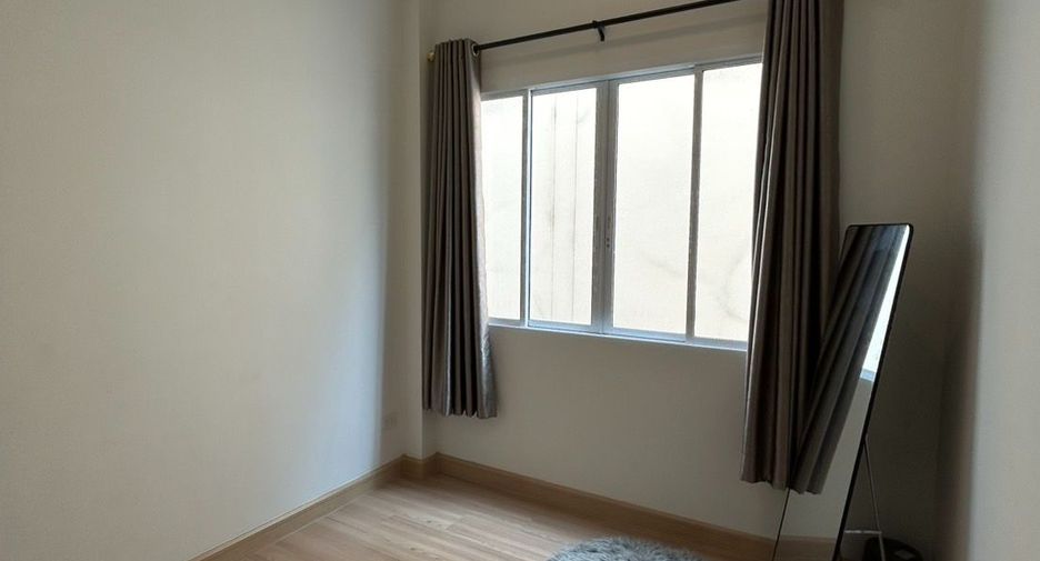 For sale 4 bedrooms house in Mueang Chon Buri, Chonburi