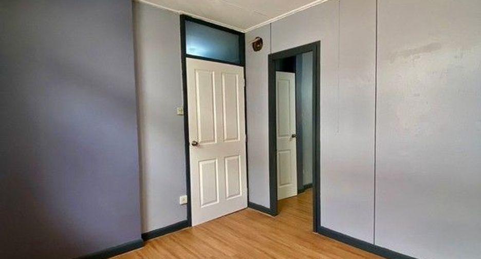 For sale 3 bedrooms townhouse in Mueang Samut Prakan, Samut Prakan