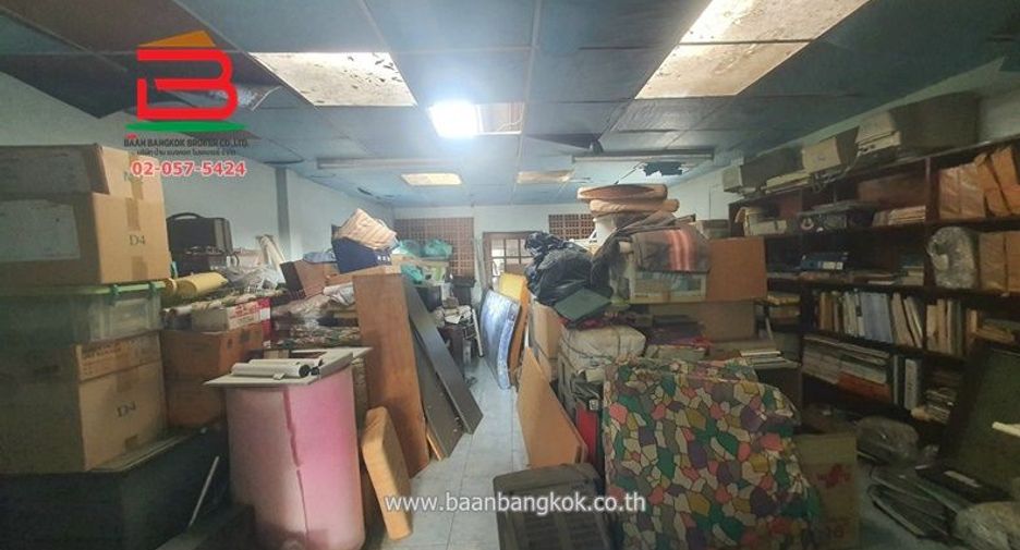 For sale land in Saphan Sung, Bangkok