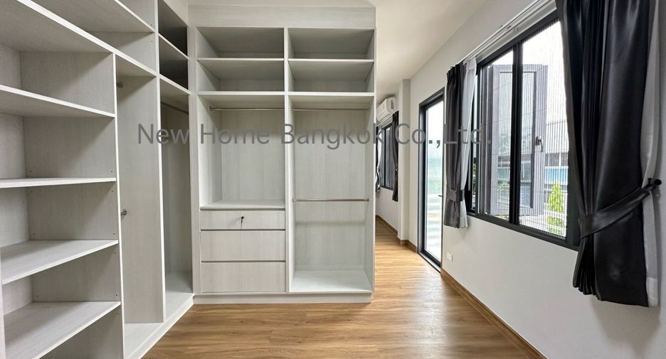 出租 4 卧室 独立屋 在 Watthana, 曼谷
