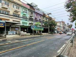 出售 4 卧室 商业空间 在 Bang Khae, 曼谷