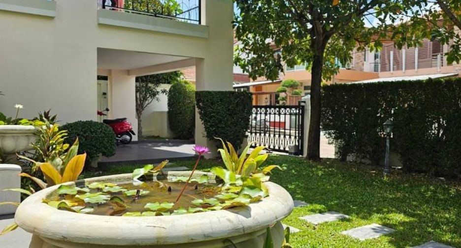For sale 4 bedrooms house in Bang Lamung, Chonburi