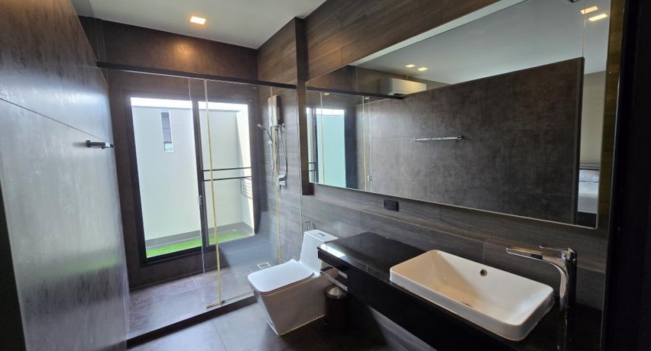 For rent 3 bedrooms house in Bang Phli, Samut Prakan