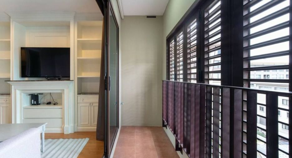 For rent 2 bedrooms condo in Khlong Toei, Bangkok
