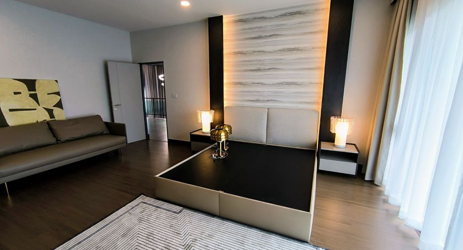 Casa en alquiler de 4 habitaciones en Bang Phli, Samut Prakan
