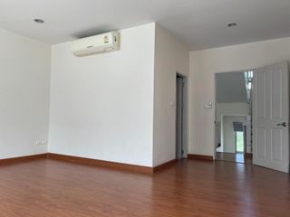 For rent 3 ベッドルーム townhouse in Suan Luang, Bangkok
