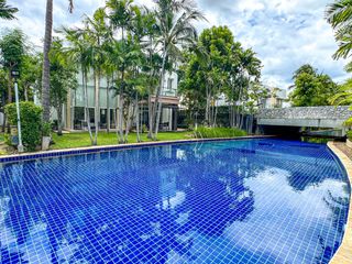 For sale 4 bedrooms villa in Cha Am, Phetchaburi